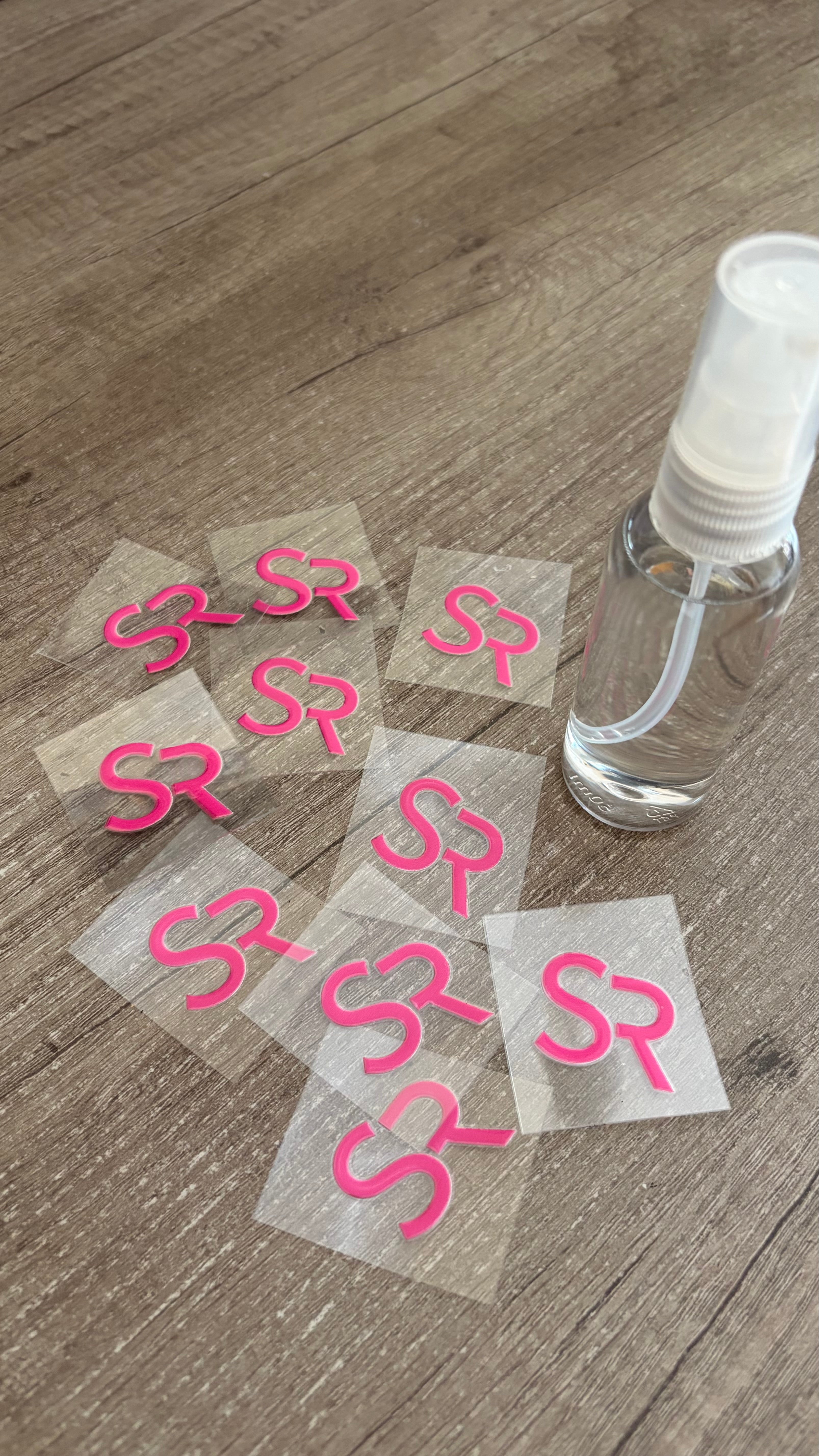 SR Transfer Sticker Roze (incl. Helmet spray)
